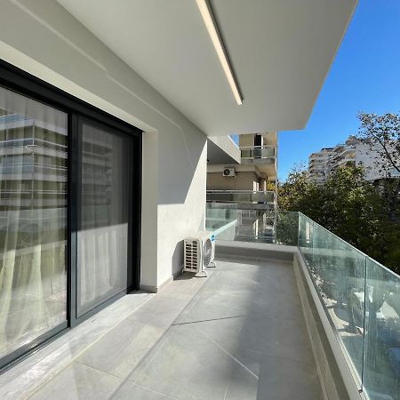 Modern Apartments Near Marina Flisvos Atenas Exterior foto
